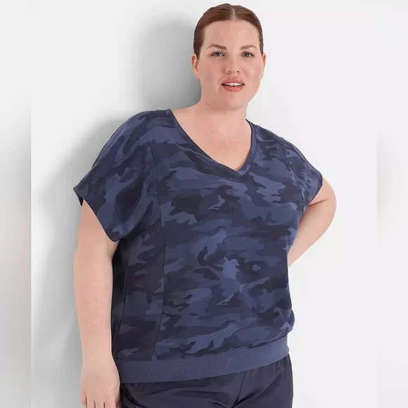 LIVI V-neck Pullover Short Sleeve Sweatshirt Navy Camo Plus Size 18/20 - Picture 7 of 7